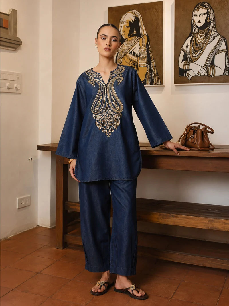 Women Navy Round Neck Embroidered Short Kurta With Straight Pants