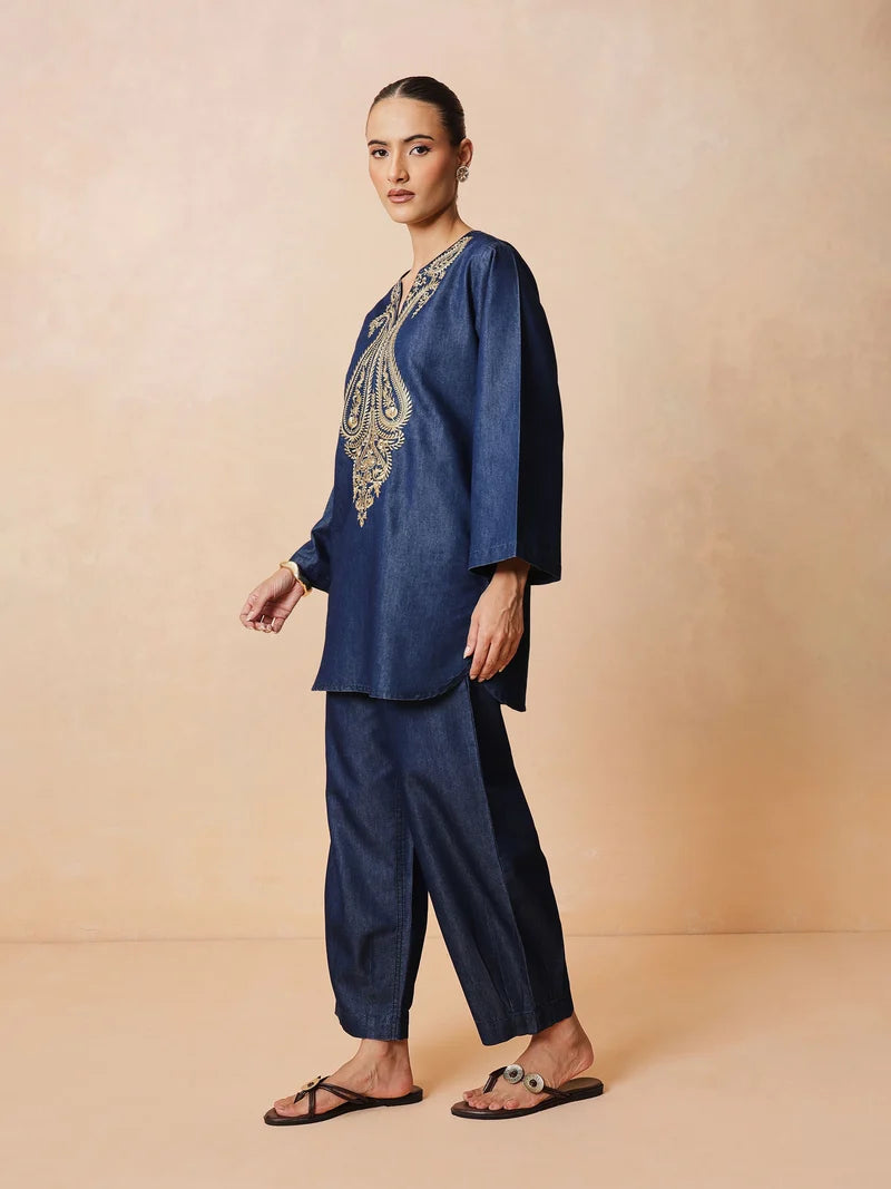 Women Navy Round Neck Embroidered Short Kurta With Straight Pants