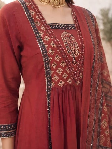 Maroon Anarkali Kurta Set With Dupatta for Women