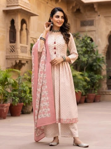 Off White Anarkali Kurta Set With Dupatta for Women