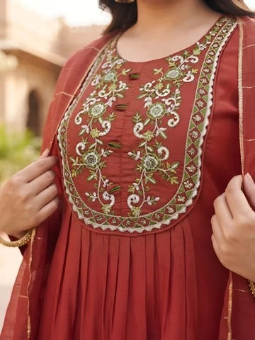 Plus Size Women Red Embroidered Kurta With Palazo & Dupatta