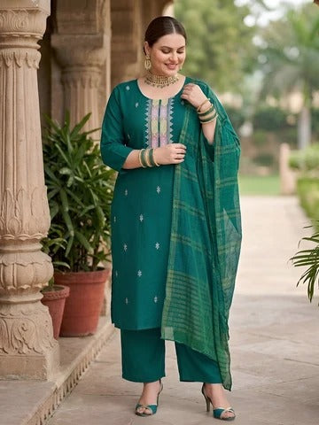 Plus Size Women Green Embroidered Kurta With Palazo & Dupatta