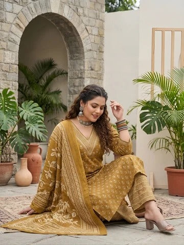 Plus Size Women Yellow Printed Straight Kurta With Palazo & Dupatta