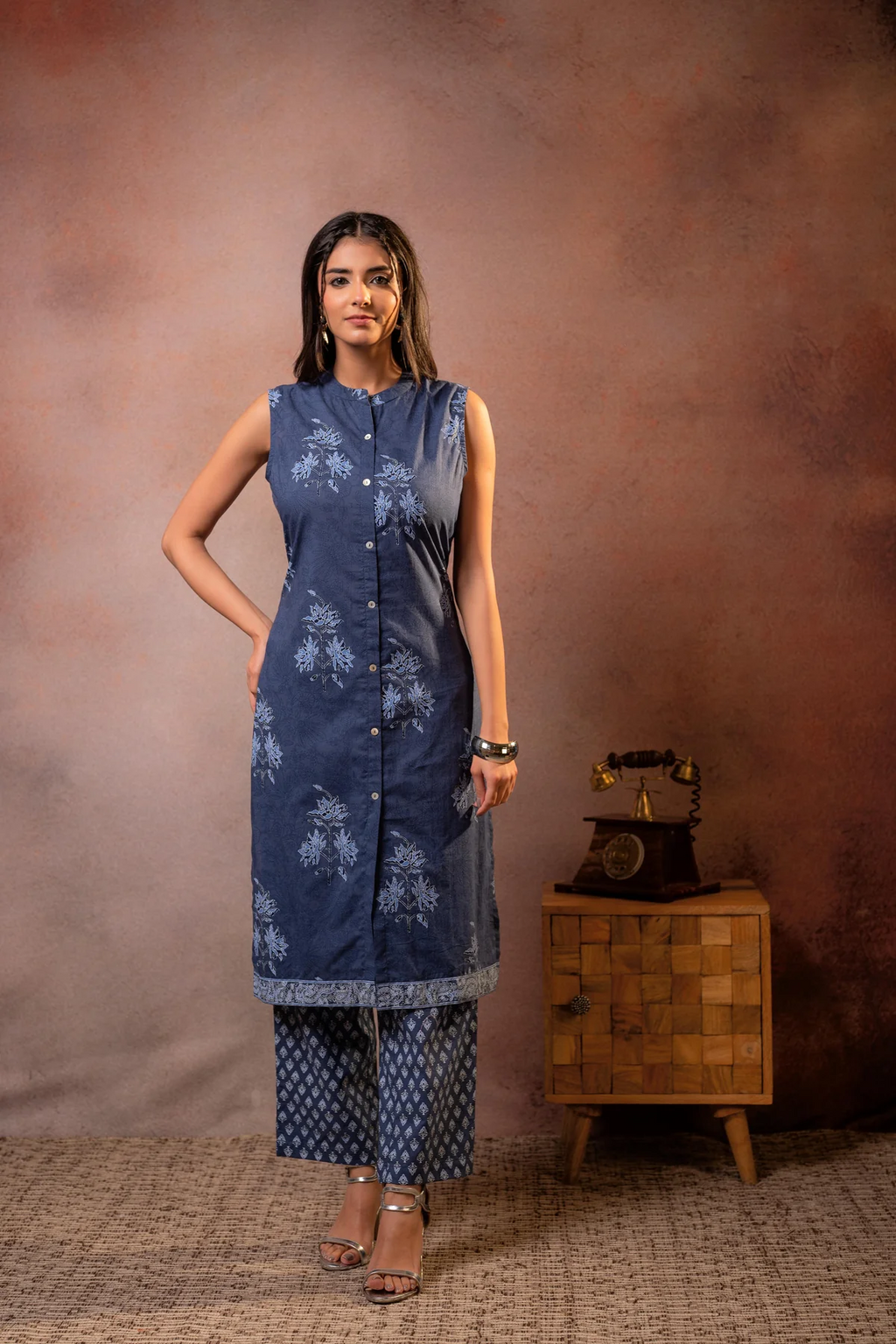 Indigo Vana Sleeveless Heritage Kurta Set
