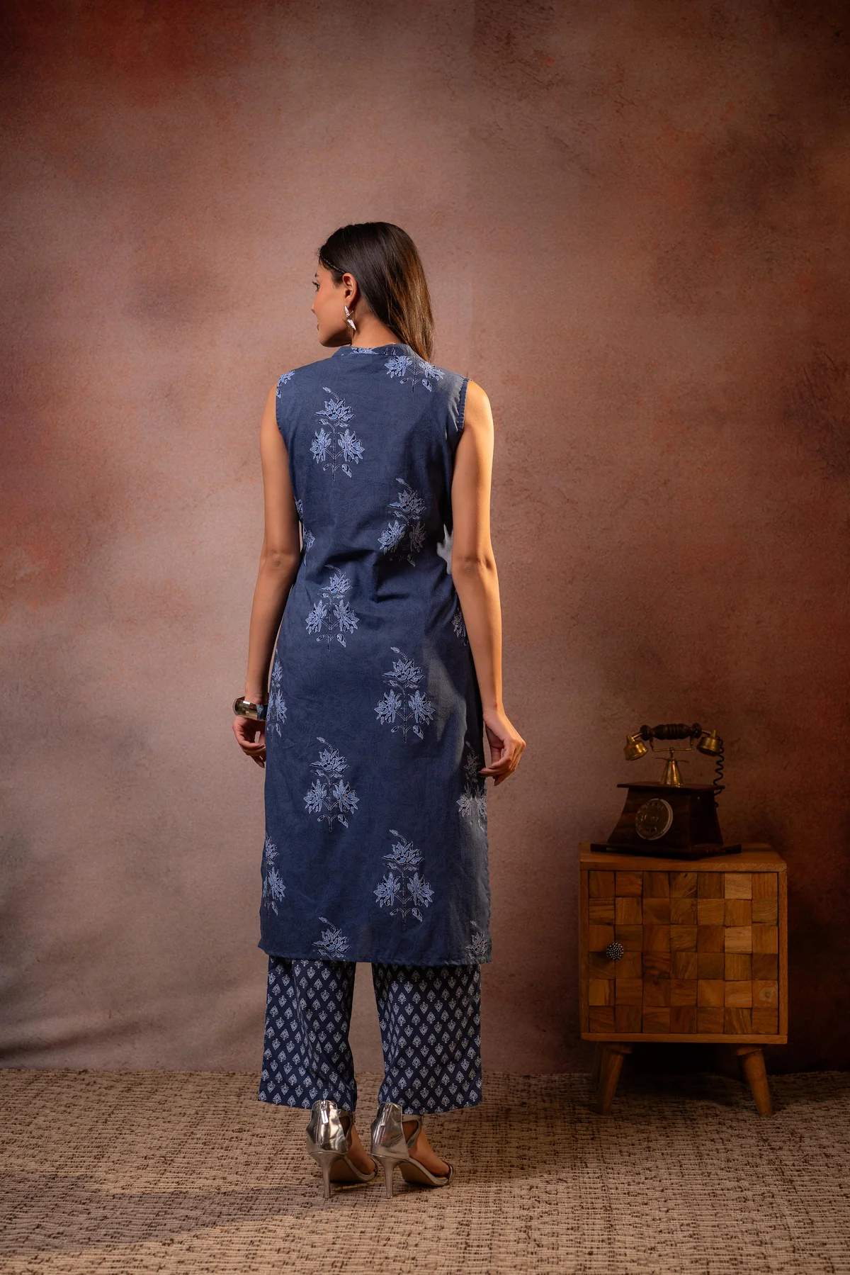 Indigo Vana Sleeveless Heritage Kurta Set