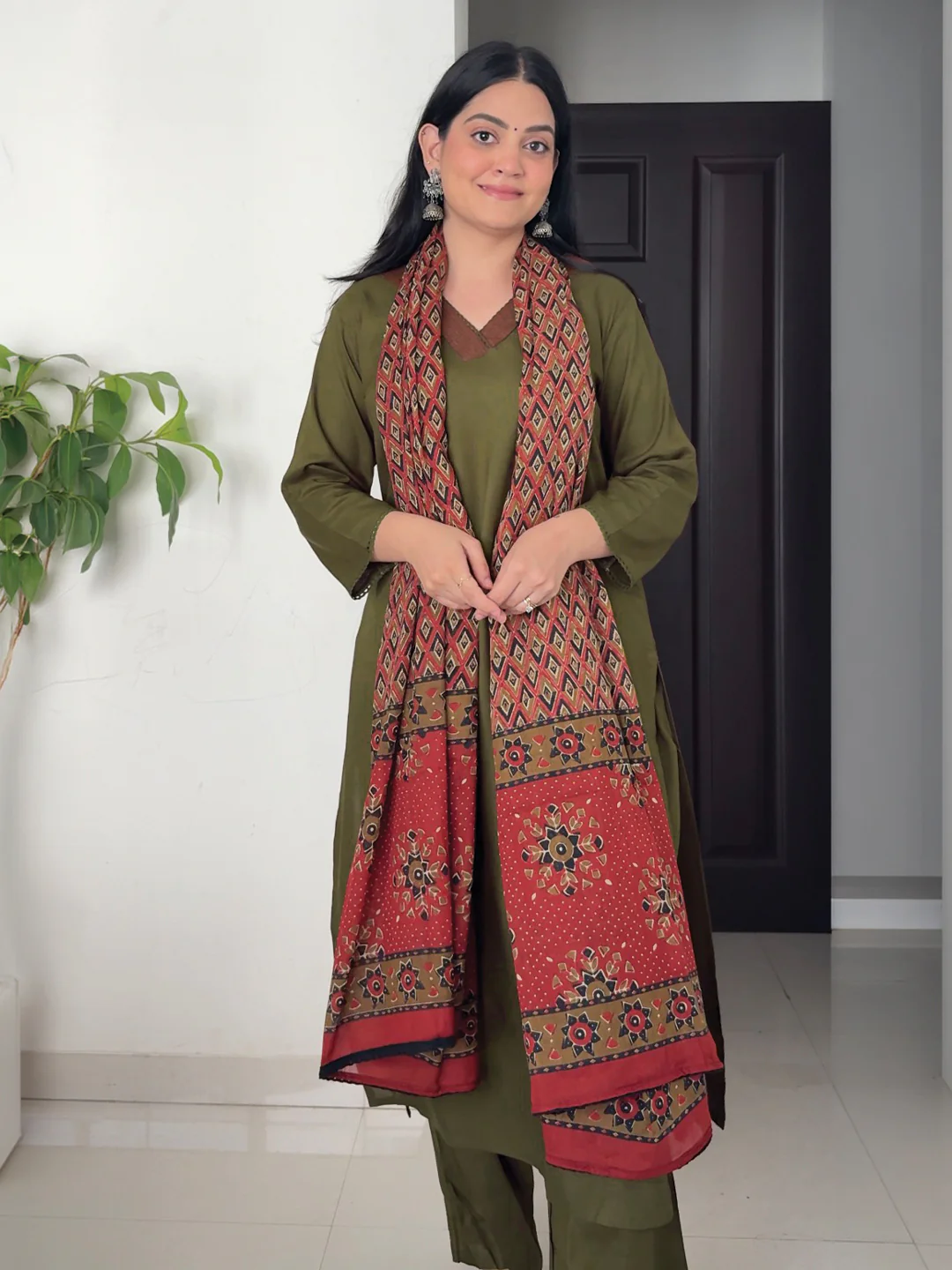 Janasya Women's Olive Green Rayon Slub Straight Kurta Set With Printed Dupatta