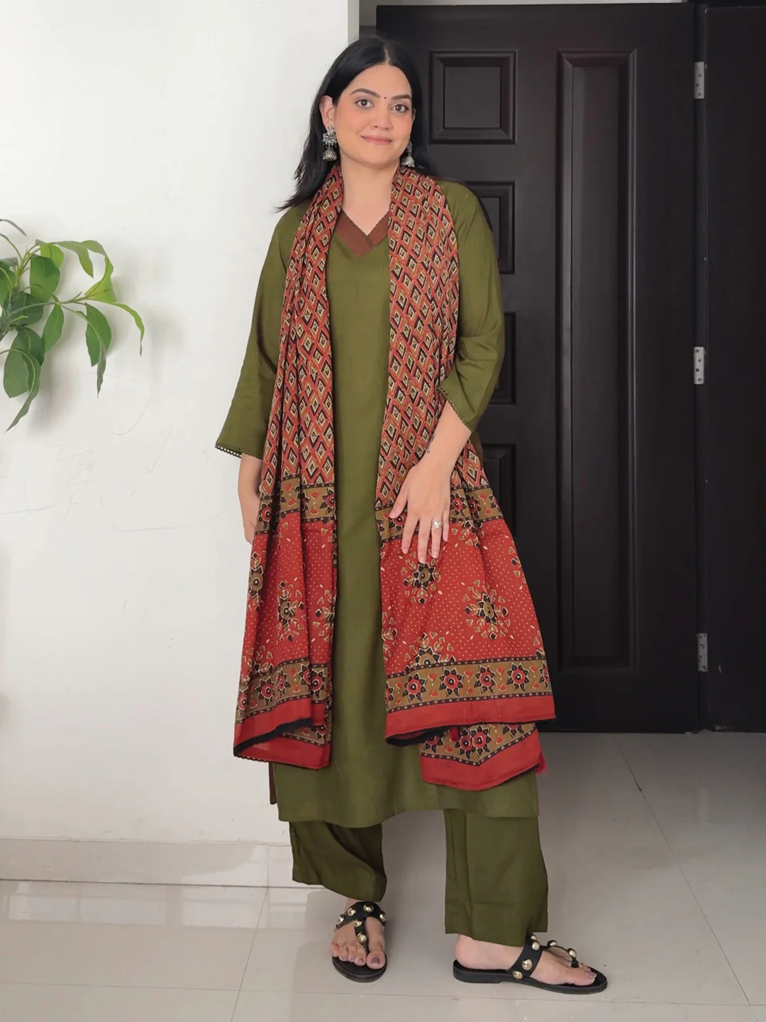 Janasya Women's Olive Green Rayon Slub Straight Kurta Set With Printed Dupatta