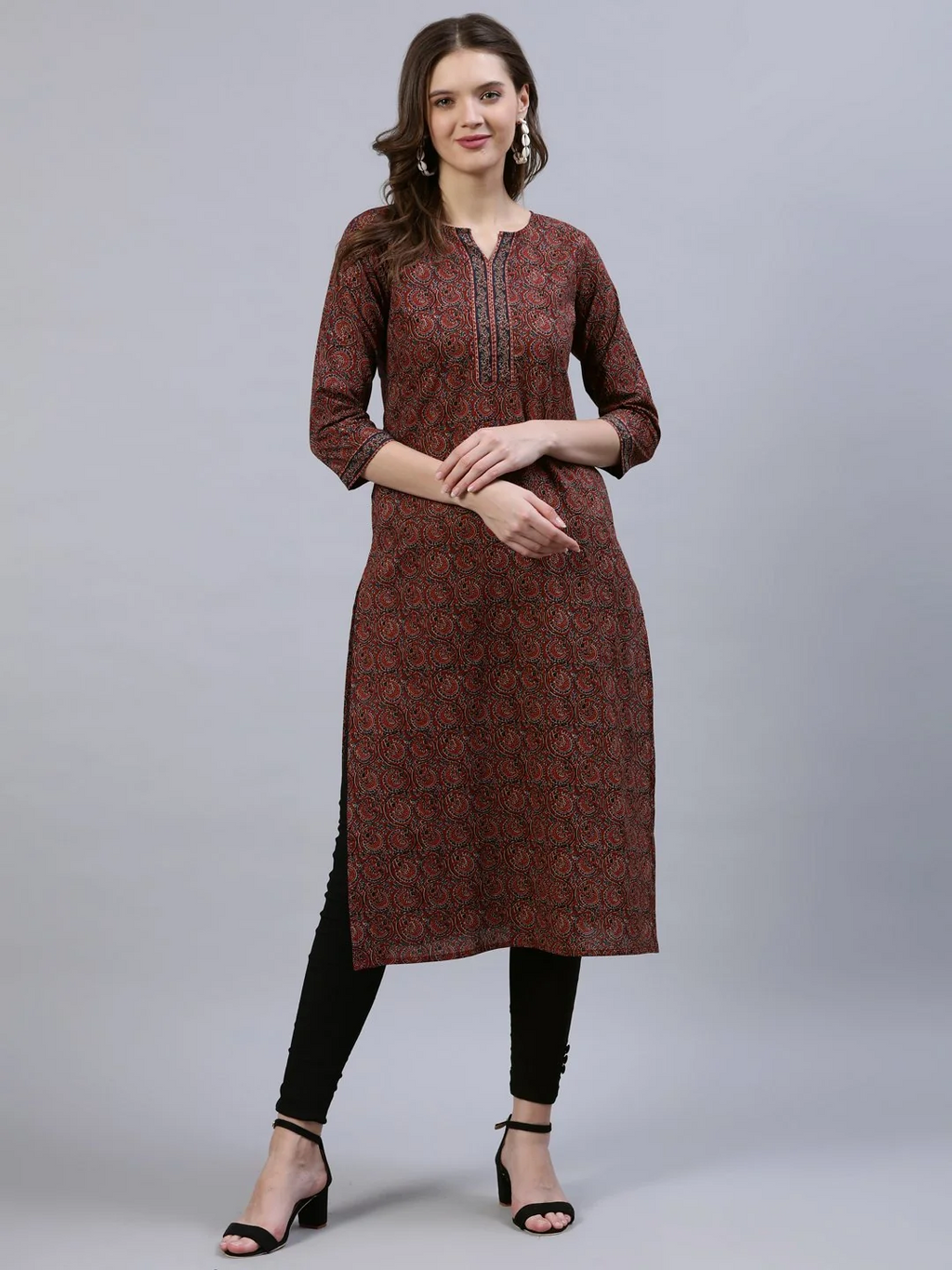Women Maroon Printed Straight Kurta With Three Quarter Sleeves