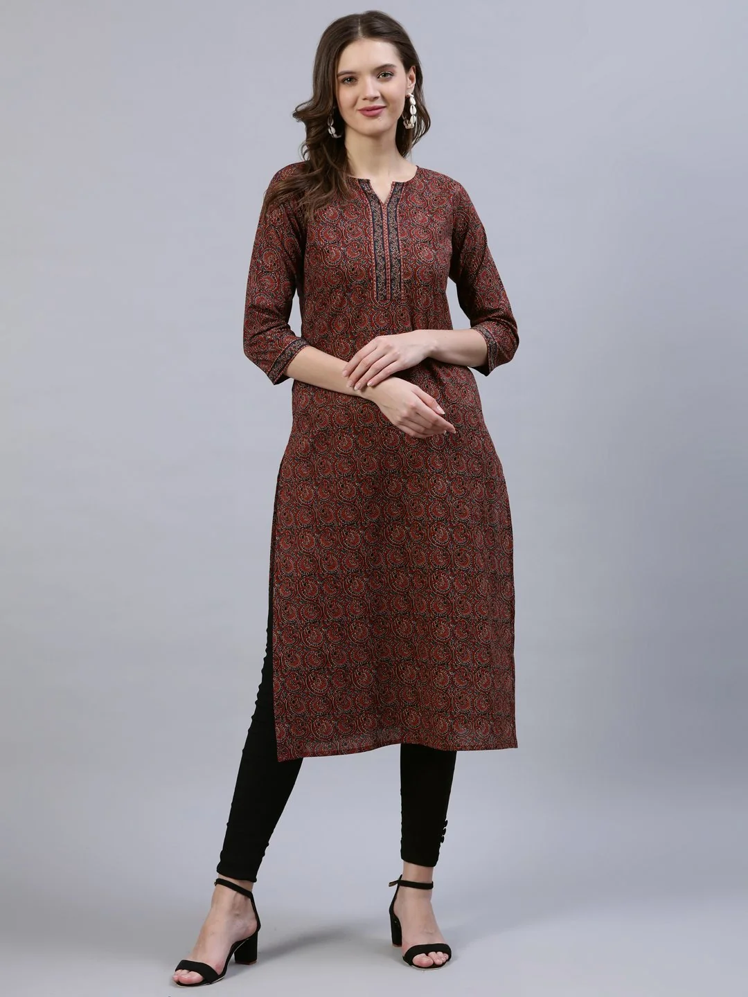 Women Maroon Printed Straight Kurta With Three Quarter Sleeves